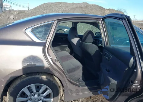 2013 Nissan Altima 2.5 S z USA, uszkodzony, nr VIN 1N4AL3AP6DC293745